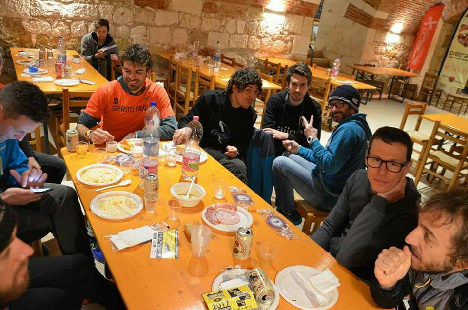 i veri duri si vedono al tavolo