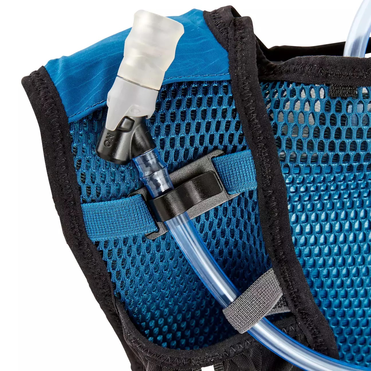 zaino trail 10l azzurro nero sacca idrica